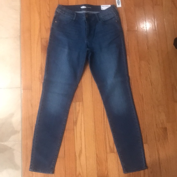 Old Navy Super Skinny Jeans Sz 6 NWT - Picture 2 of 5